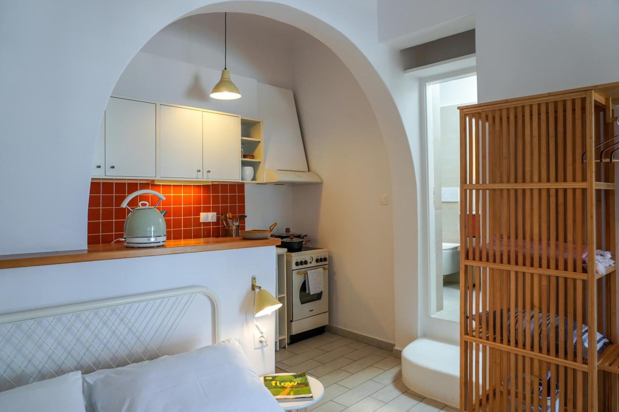 Arodou Studio And Apartment Mykonos Town Bagian luar foto