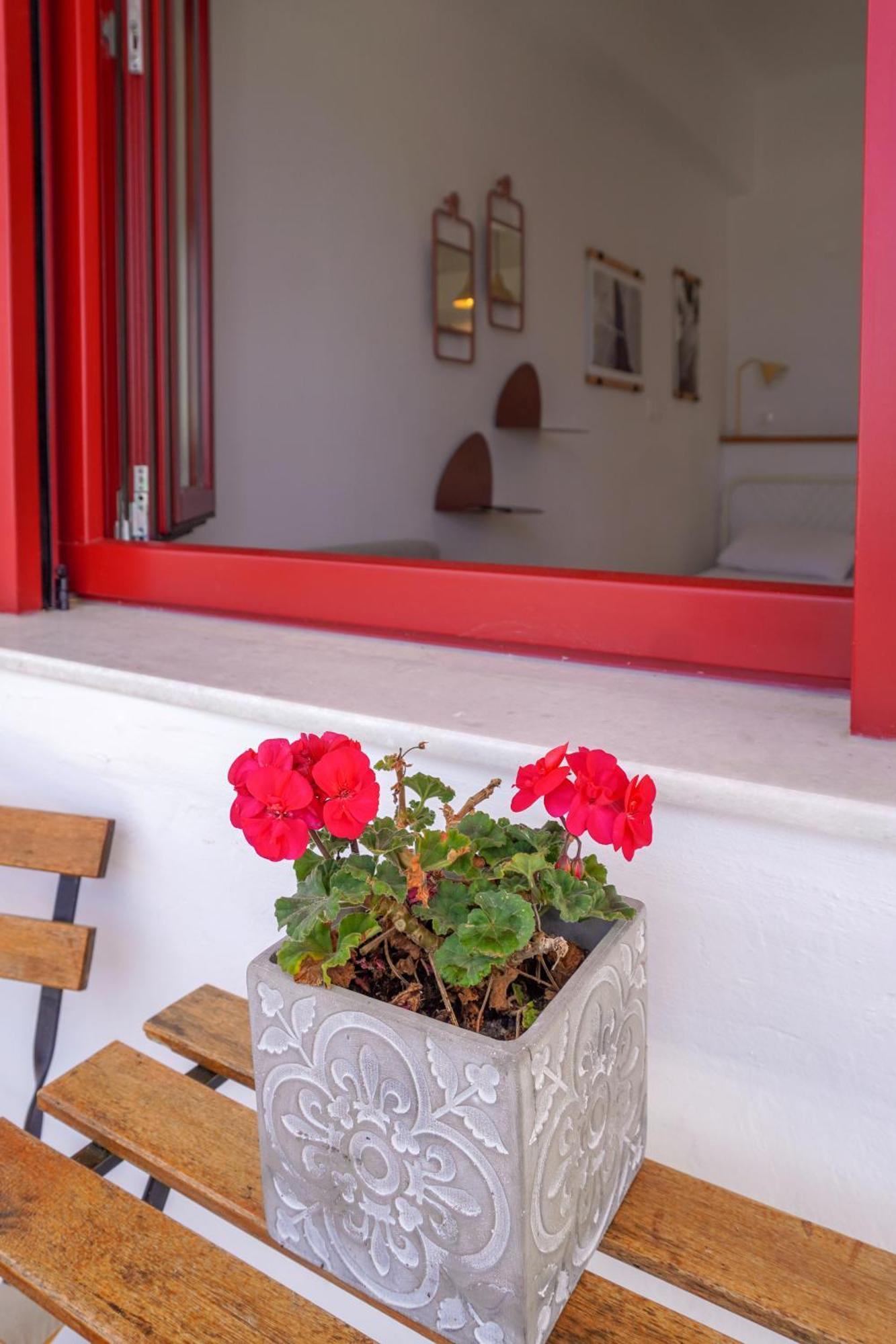 Arodou Studio And Apartment Mykonos Town Bagian luar foto